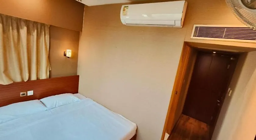 Vp Apartments Hong Kong 2*,